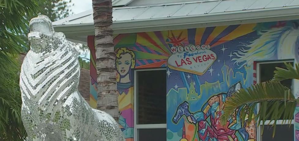 Naples Home Sparks Controversy Among Neighbors WINK News   Napleshome1 