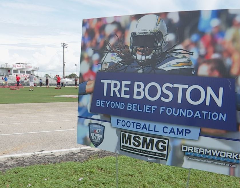 Former UNC and NFL star Tre Boston gives back to hometown of Fort Myers for Thanksgiving