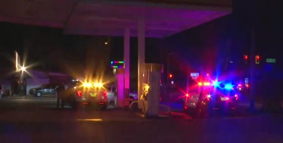 Large police presence near Cape Coral bar to 'keep the peace' - WINK News