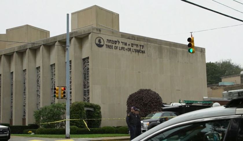 Outside the Tree of Life Synagogue in Pittsburgh. Photo via CBS News.