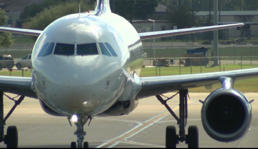 A plane moments before it leaves to Mexico. Photo via CBS.