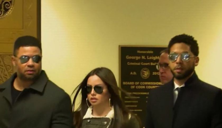 Jussie Smollett leaves court. (Credit: CBS News)