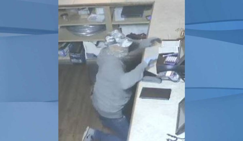 Burglary suspect. (Credit: SWFL Crime Stoppers)