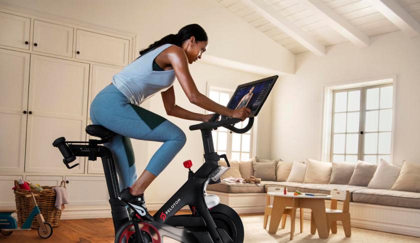 Peloton sells Internet-connected home-exercise bikes with streaming spinning classes that can have cult-like followings. (Credit: CBS MoneyWatch)