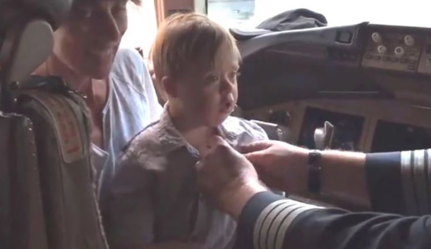 Pilot retiring after 35 yrs gives wings to Down syndrome boy (Credit: Joe Weis/Facebook)