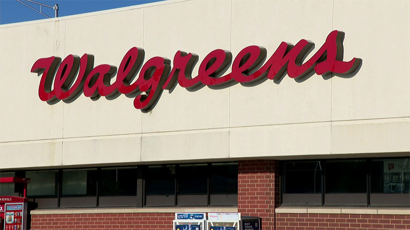 Walgreens and Kroger extinguish e-cigarette sales. (Credit: CBS News)
