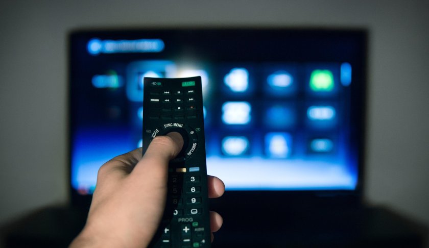 In a pre-holiday message to consumers, an FBI field office is warning that "smart TVs" -- televisions equipped with internet streaming and facial recognition capabilities -- may be vulnerable to intrusion. (Credit: Images by Fabio/Moment RF/Getty)