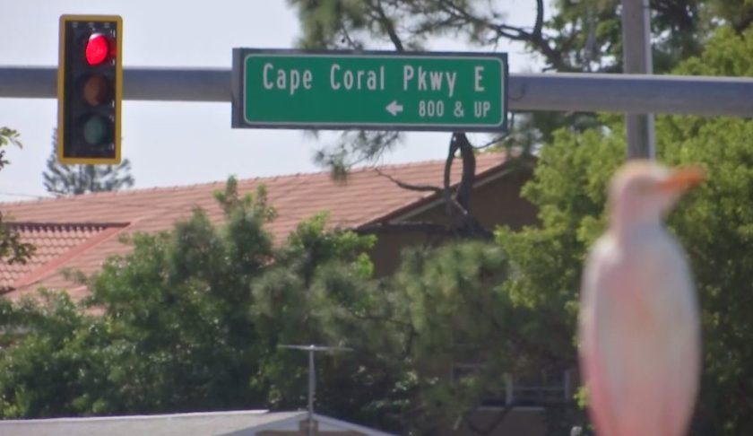 A red light along Cape Coral Pkwy. E. that is holding up traffic. (Credit: WINK News)