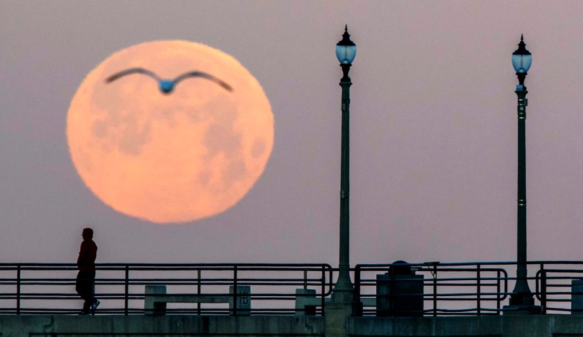 The Super Snow Moon, the biggest supermoon of 2019