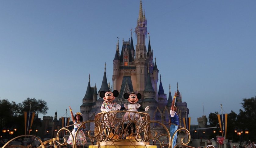 Disneyland, Walt Disney World to remain closed indefinitely - WINK News