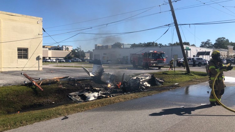 Small plane crashes in Tampa, three people taken to hospital