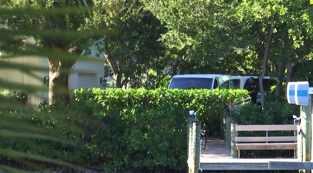 3 dead after murder-suicide in Bonita Bay home