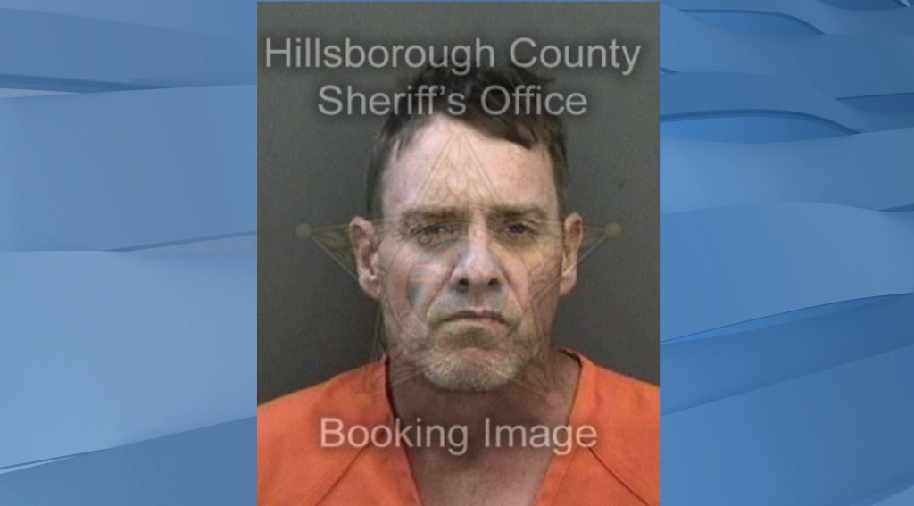 North Port man arrested for tossing golf clubs into I-75 traffic