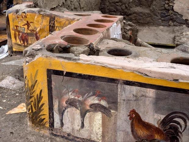 Archaeologists unearth well-preserved ‘snack bar’ in Pompeii ruins