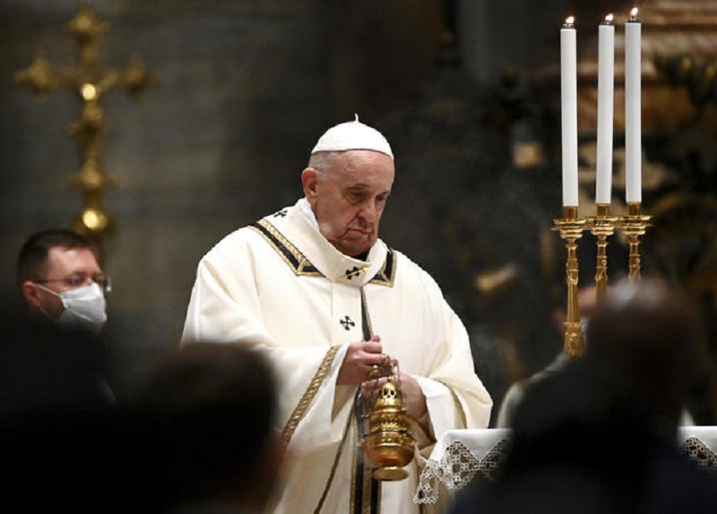 Pope Francis celebrates socially-distanced Christmas Eve Mass