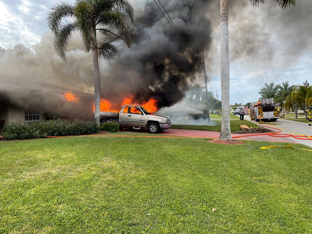 Good Samaritans step in to save man from Cape Coral house fire