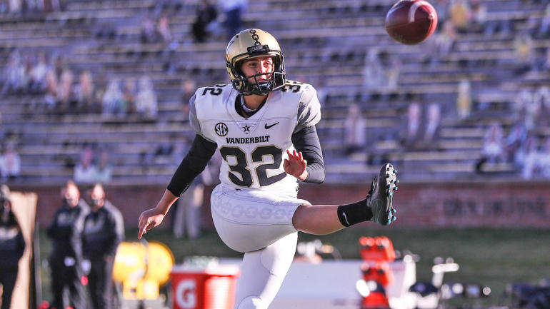 Vanderbilt kicker Sarah Fuller makes history again as first woman to score points in Power Five game