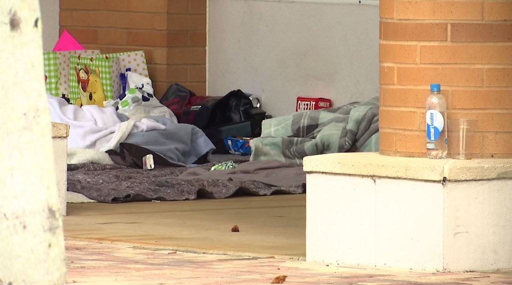 Homeless celebrate Christmas, get outreach ahead of cold night in SWFL