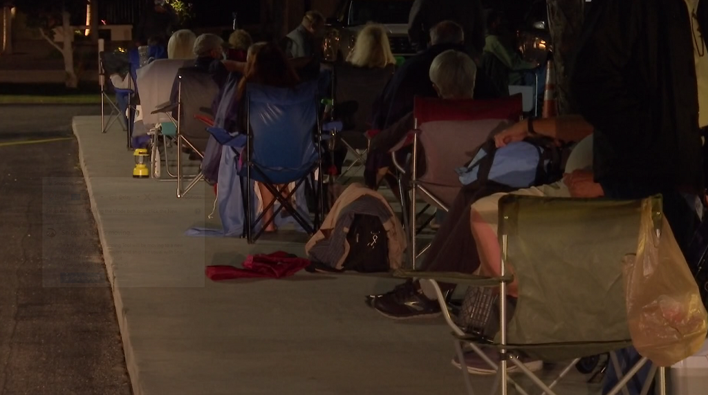 Senior citizens in Lee County determined to wait in line for COVID-19 vaccine