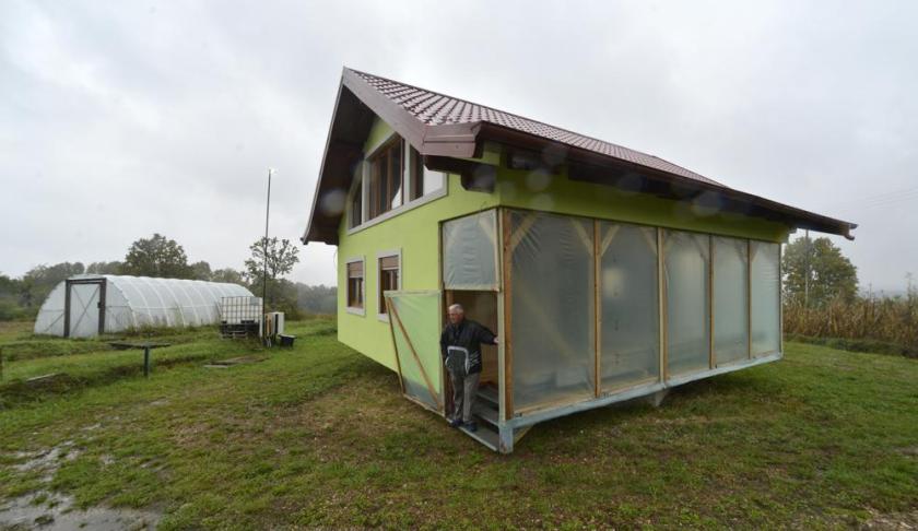 rotating house