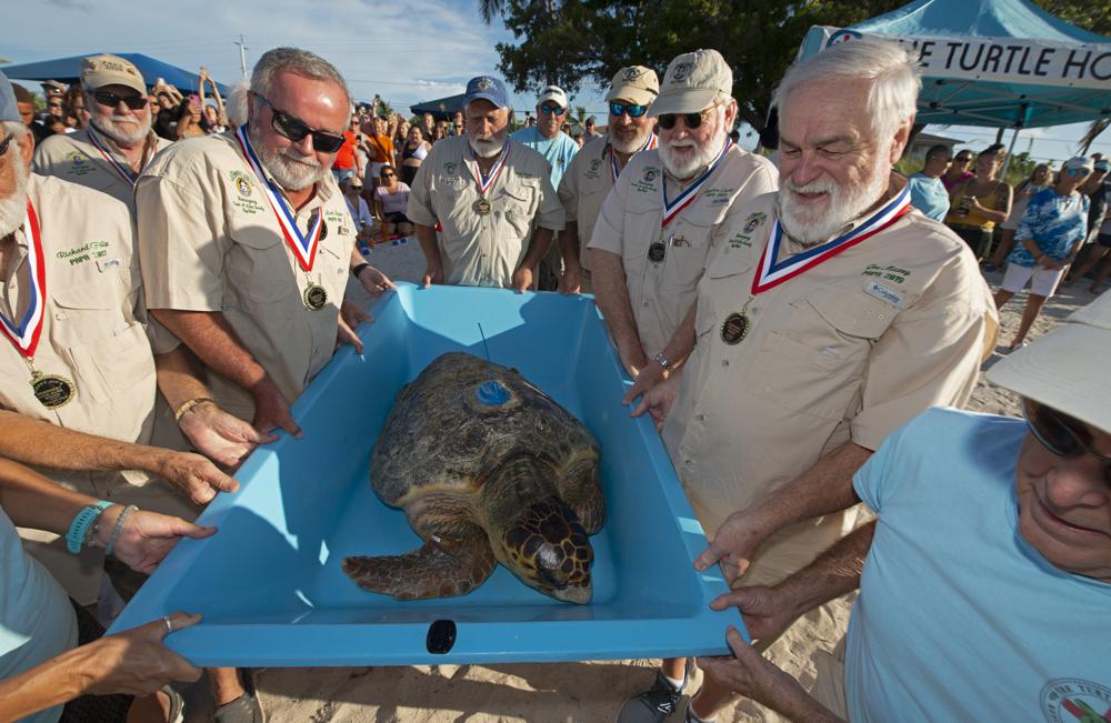 Hemingway LookAlike Contest begins in Florida Keys