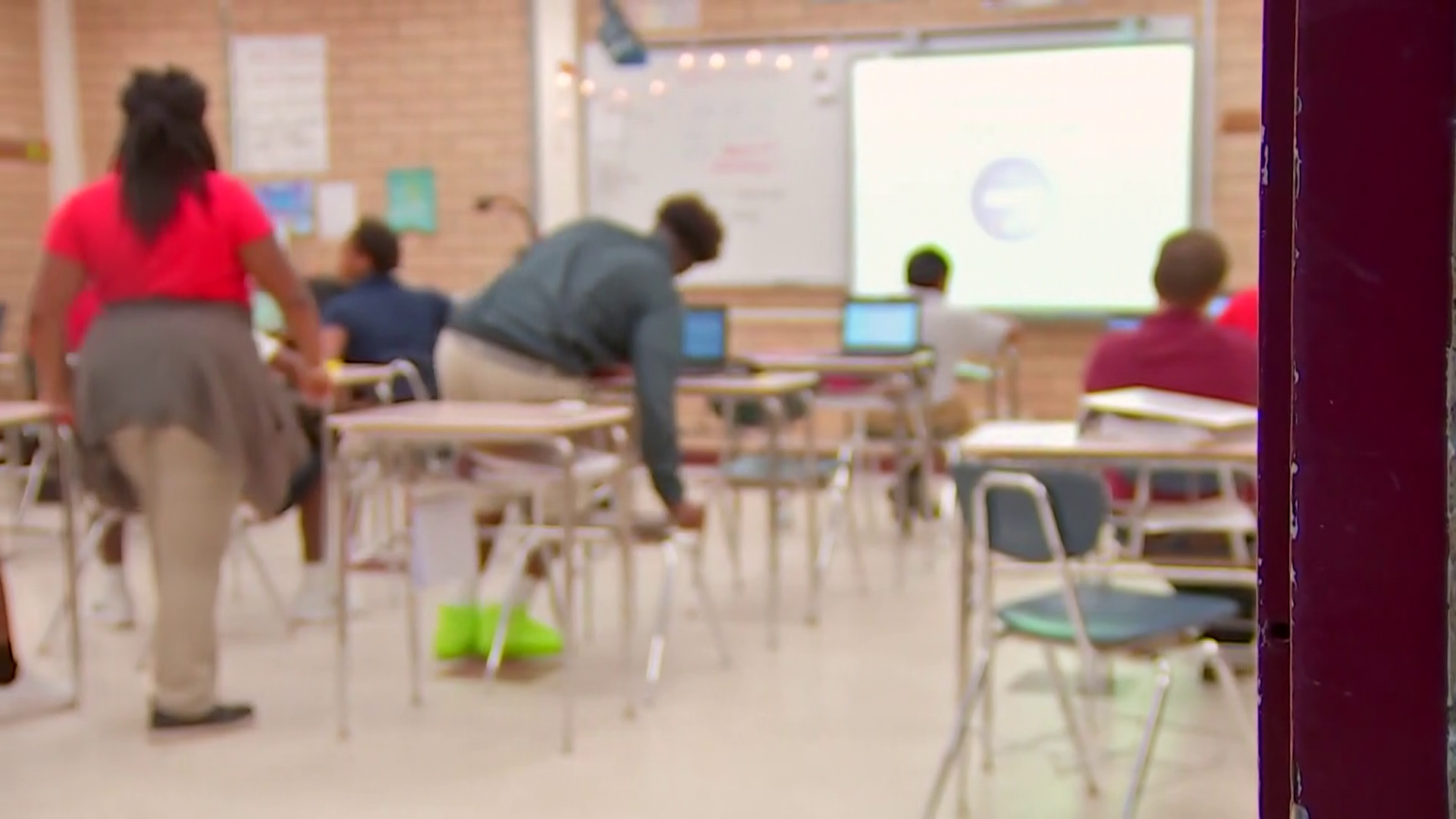 Southwest Florida schools start plan to fill teacher vacancies with
