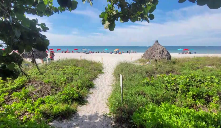 Lowdermilk Park in Naples