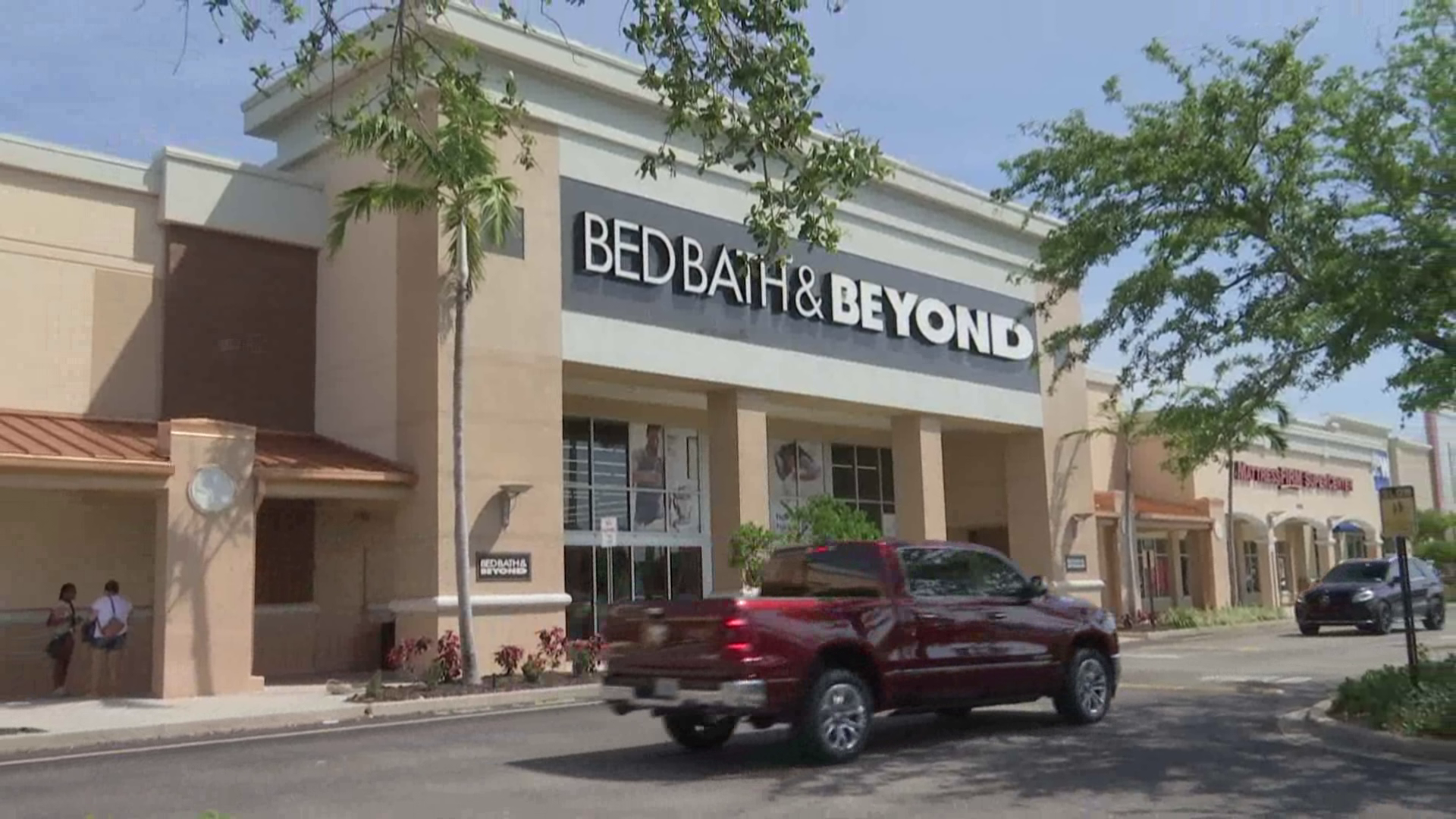 Save Up to 50% During Bed Bath & Beyond's Winter Clearance Sale