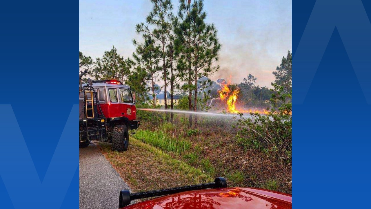 Firefighters Put Out Fire In Lehigh Acres