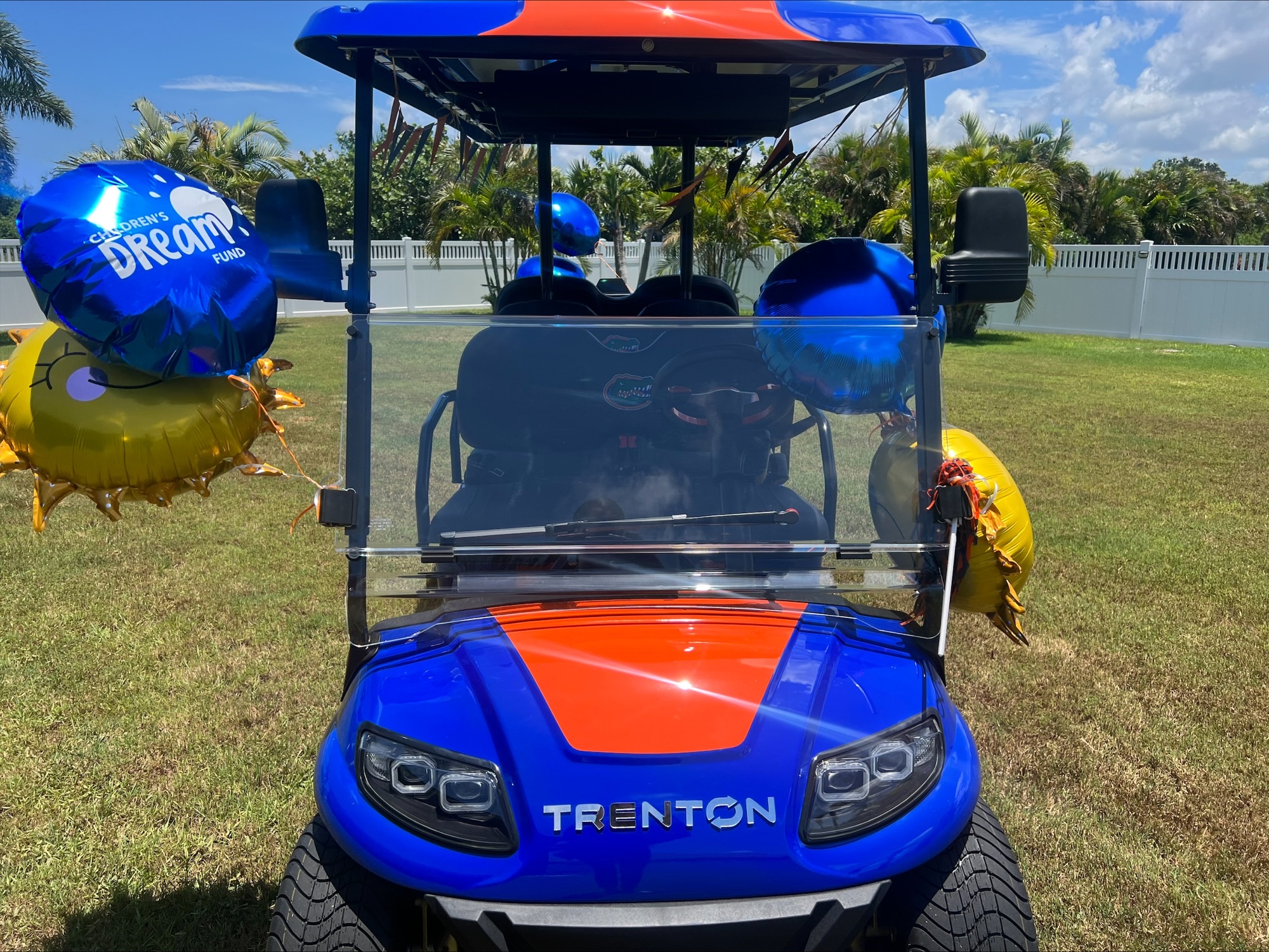 Rotonda West teen scores decked-out, Gator-themed golf cart - WINK News