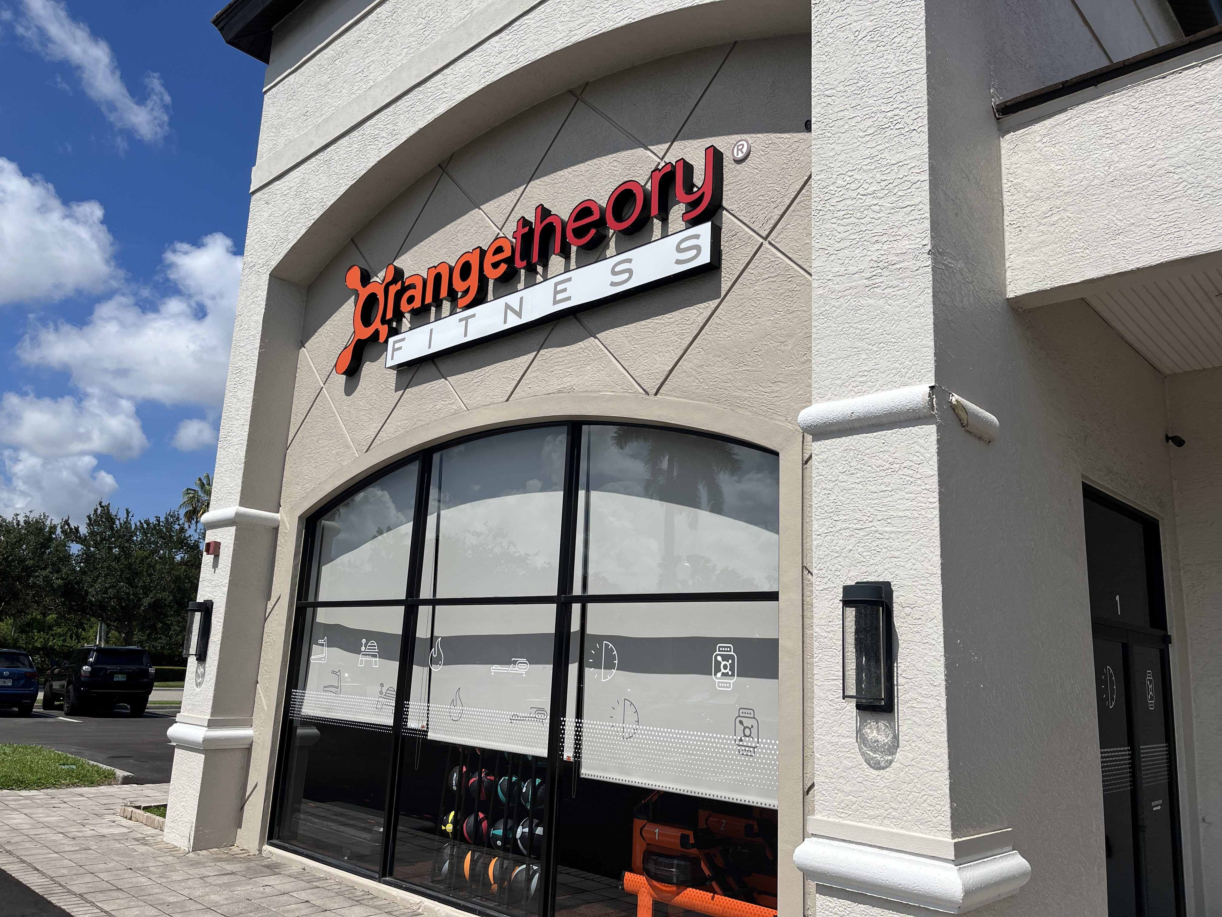 Team Kling' Brings New Orangetheory Fitness Location to the West