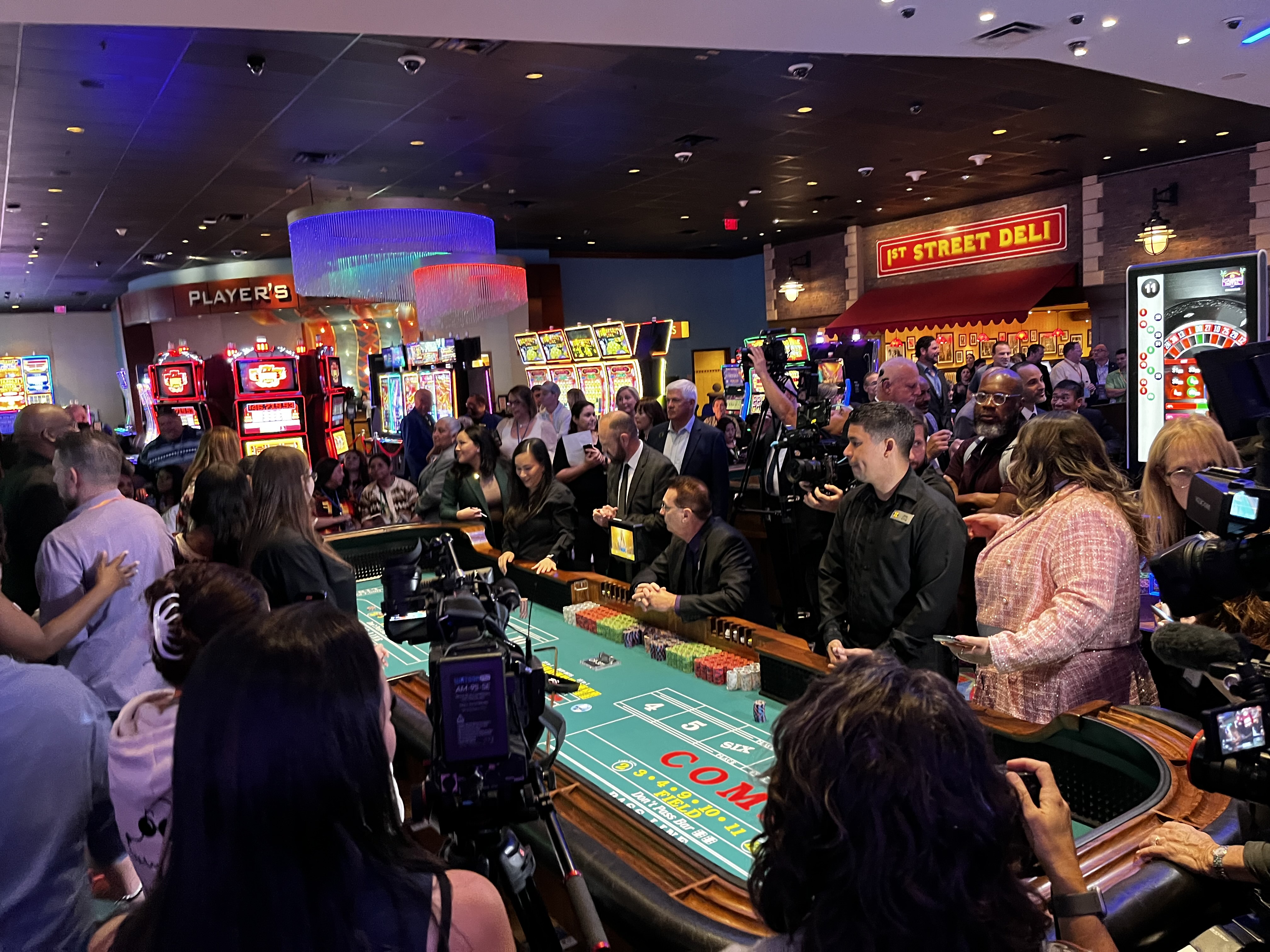 Sports betting, craps and roulette debut at Seminole casinos