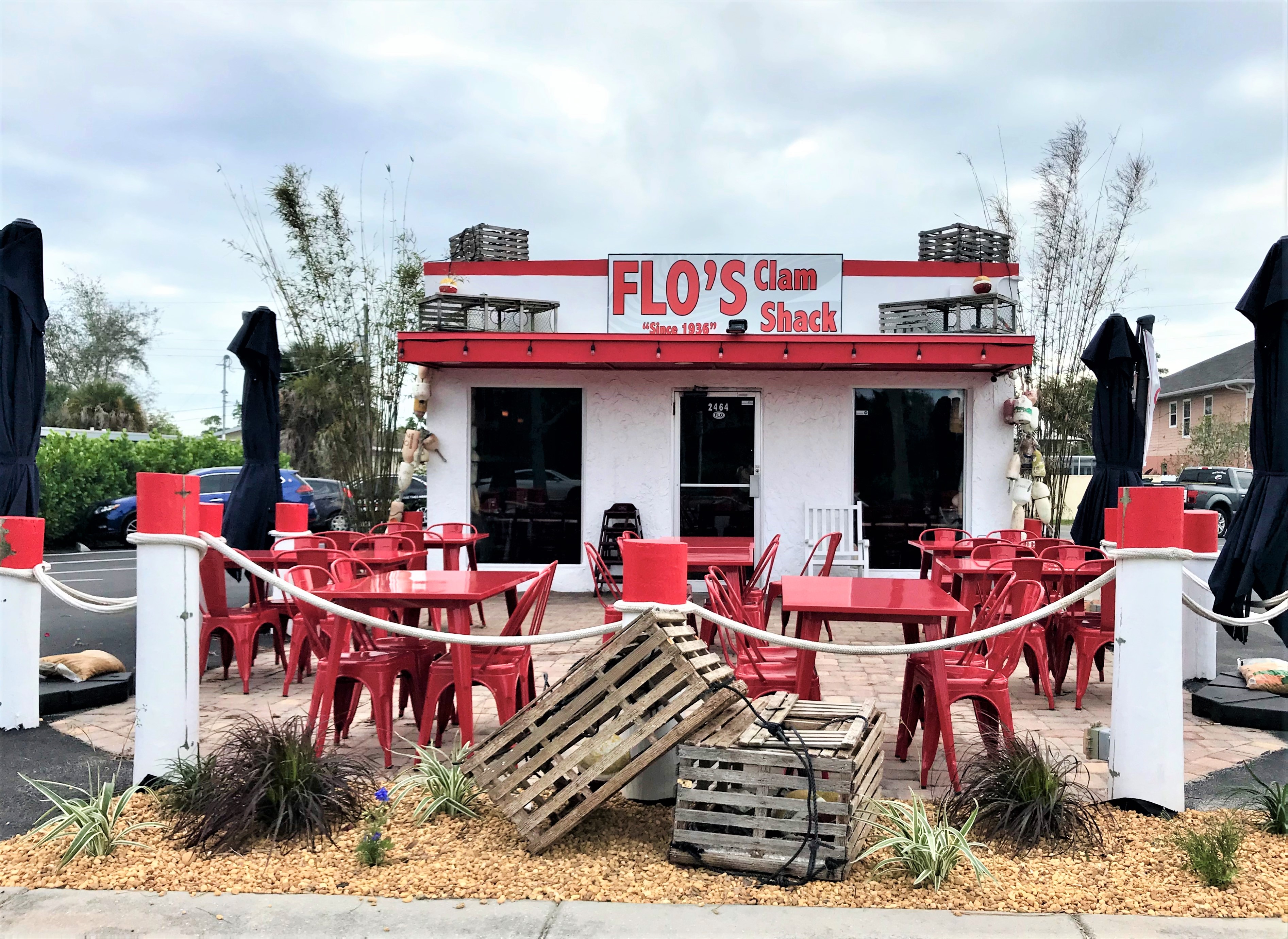 Flo clam deals shack