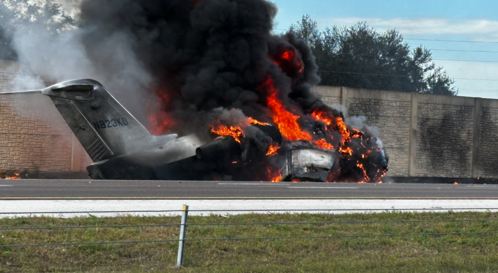 Plane crash on I-75. CREDIT: WINK News