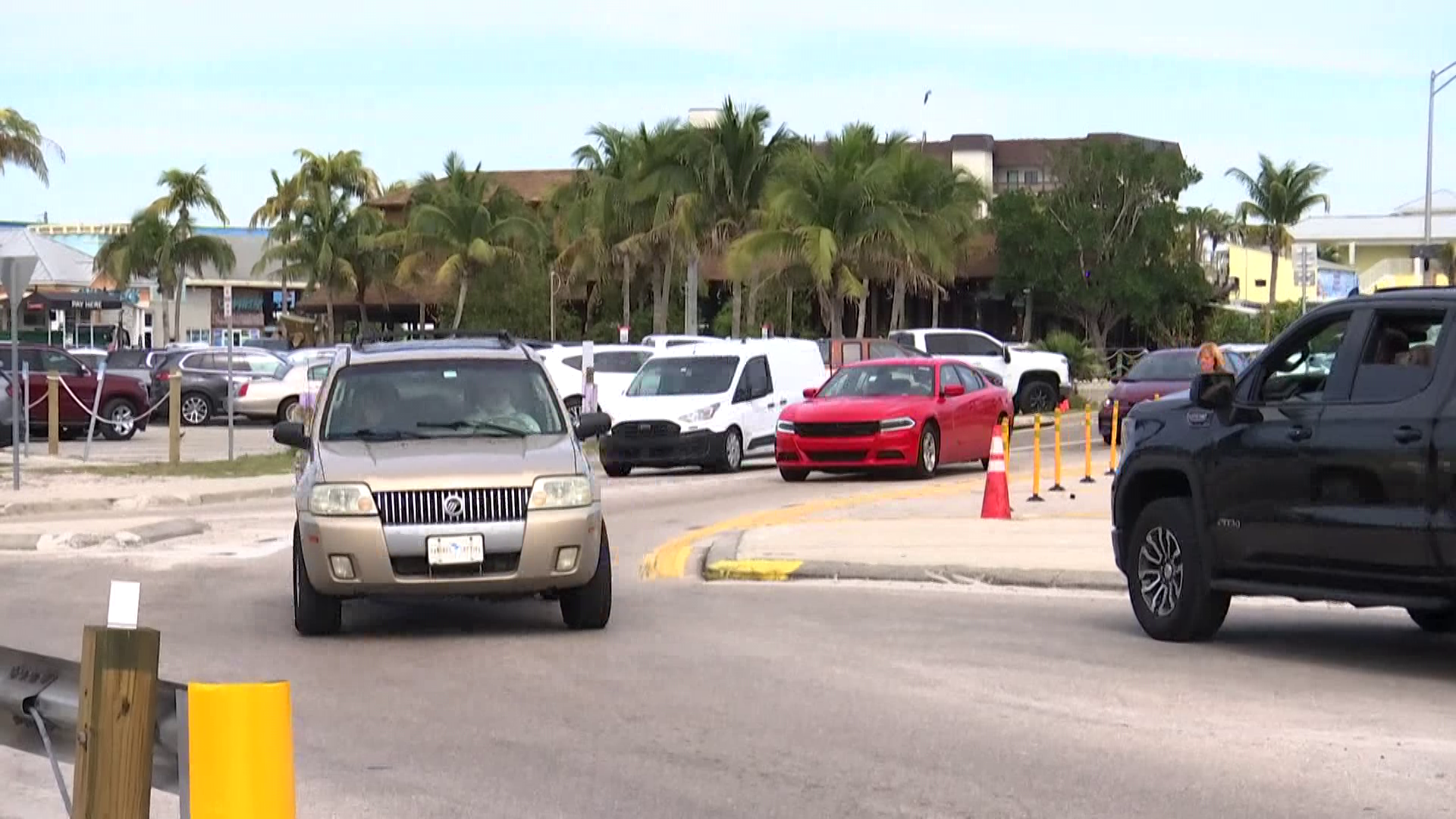 How FDOT plans to control traffic flow on Fort Myers Beach