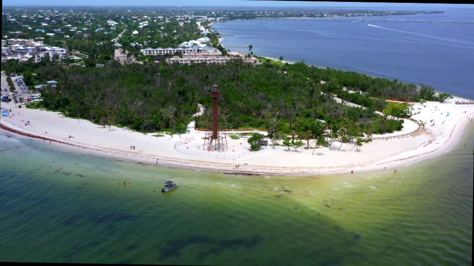 Sanibel resort day passes hope to get more business on the island