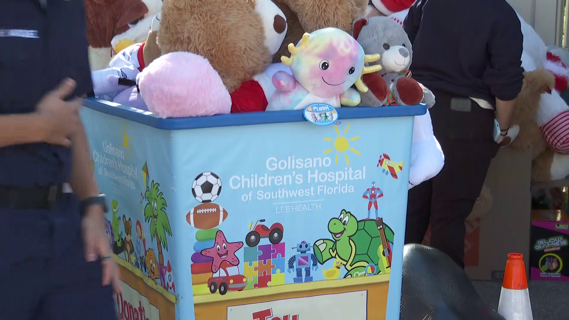 Golisano Children's Hospital hosts Porsche & Friends Parade